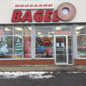 A008 - Brossard Bagel - 25$ item