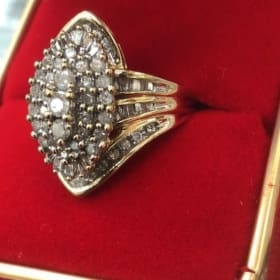 14 k Gold Diamond Ring Size 7 item