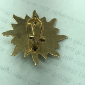 14 k gold earings 6.4g item