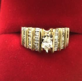 14 k gold and diamond ring size 8 item