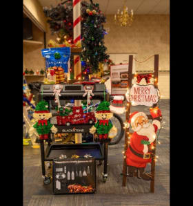 Tree 24-057 - "Merry "Chefs"mas" item