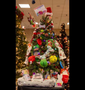 Tree 24-065 - "Happy Pets!" item