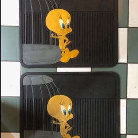 Car floor mats item