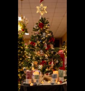 Tree 24-102 - "Candlelight Tree" item