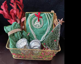 18. "Glitter and Glamour" basket item