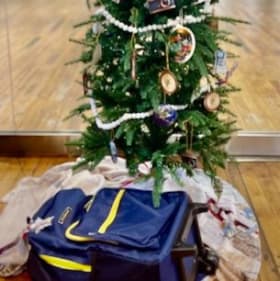 Christmas Around the World Wreath by I Book Travel For U item