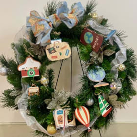 Travel Wreath by Vanderpool item