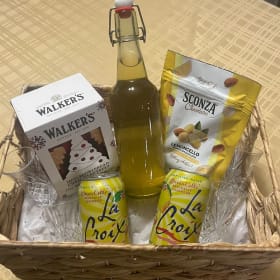 13_Limoncello Gift Basket item