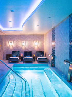 Stay at 124 on Queen Hotel in Spa in Niagara on the Lake item