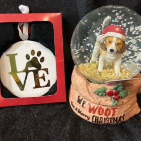 We 'Woof' Christmas item