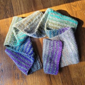 Knitted Pasted Scarf item