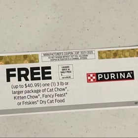 Cat bed, goodies and coupon item