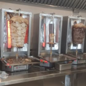 A077 - Un trio Shish taouk item