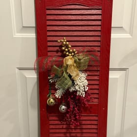 Item #10 - Decorative Christmas Shutter item