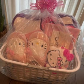 Hello Kitty Basket 2 - Presented by the Flutes item