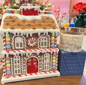 Gingerbread House Candle Holder and Candle by Partylite item