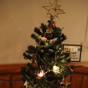 Musical/Jingle Bells Tree item