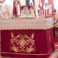 Side Altar: red and white cover sets item