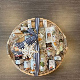 Charcuterie Spread Basket item