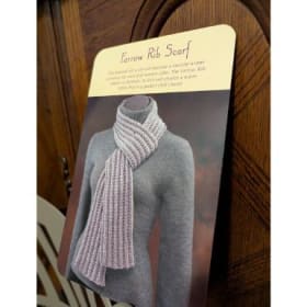 Lot 25. Handmade Warm & Stylish Scarf item