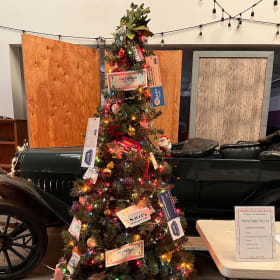 Tree 3 - Restaurant and Shopping item