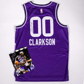 Jordan Clarkson Signed Jersey & Photo item