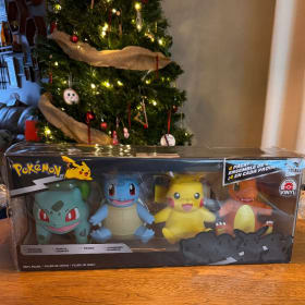4 Vinyl Pokemon Figures item