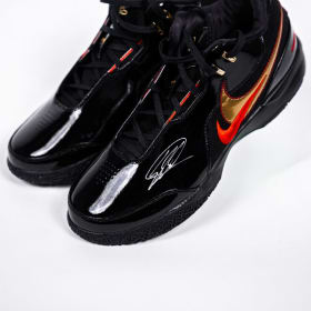 4 Tickets & Lauri Signed Shoes vs Portland (4/9/25) item