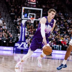 4 Tickets & Lauri Signed Shoes vs Portland (4/9/25) item