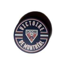 31.	Rondelle Bleue La Victoire signée item