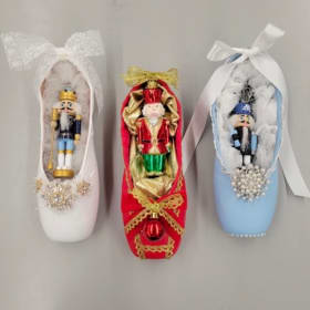 Decorative Pointe Shoe item