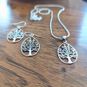 Beautiful Tree of Life Earrings and Necklas Set item
