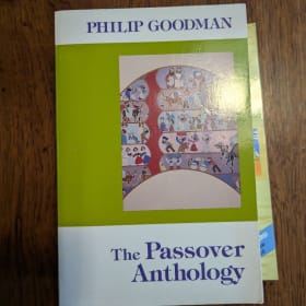Passover Books! Anthology/Lively Seders/Torah Commentary item