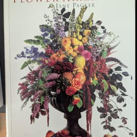 Book & Magazine - Flower Arranging item
