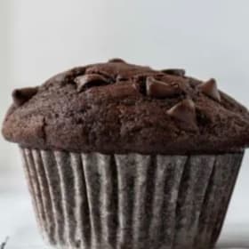Large chocolate chip muffin item