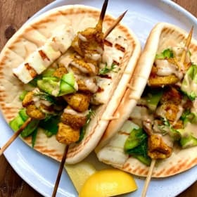 Chicken and Pitas item