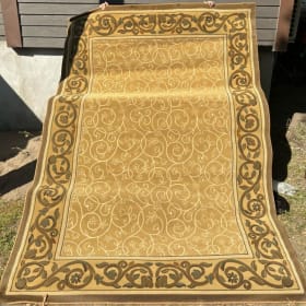 Tapis R item