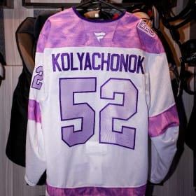 Valdislav Koylachonok Signed Jersey item