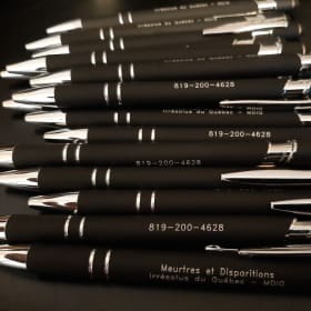 Stylo pointe médium de qualité item