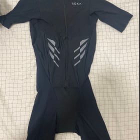 Roka Mens Medium Tri Suit - gently used item