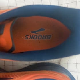 Brooks Eu 43 training shoe - gently used item