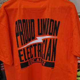 tshirt 041 - high viz orange, pocket item