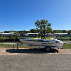 Yamaha Jet Boat item