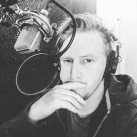 1 hr virtual meet & greet with Andrew Eden/Teddy Hamilton item