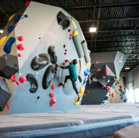 JEUDI 6 MARS PM (13h-17H) Délire escalade item