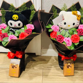 Hello Kitty Candy Bouquet w/message card & drink item