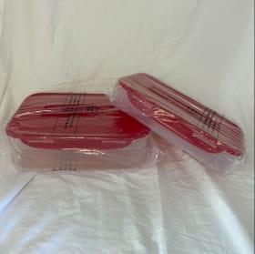 47. Interlocking storage containers item