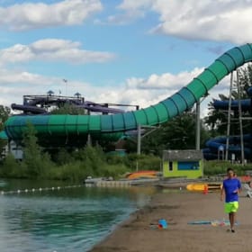 SUPER AQUA CLUB - 4 billets d'un jour (2) item