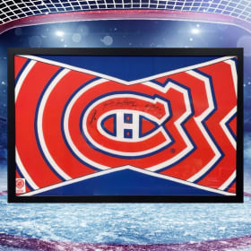 Drapeau encadré des Canadiens autographié  par 4 légendes item