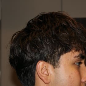 Contestant 6     Best Hair item